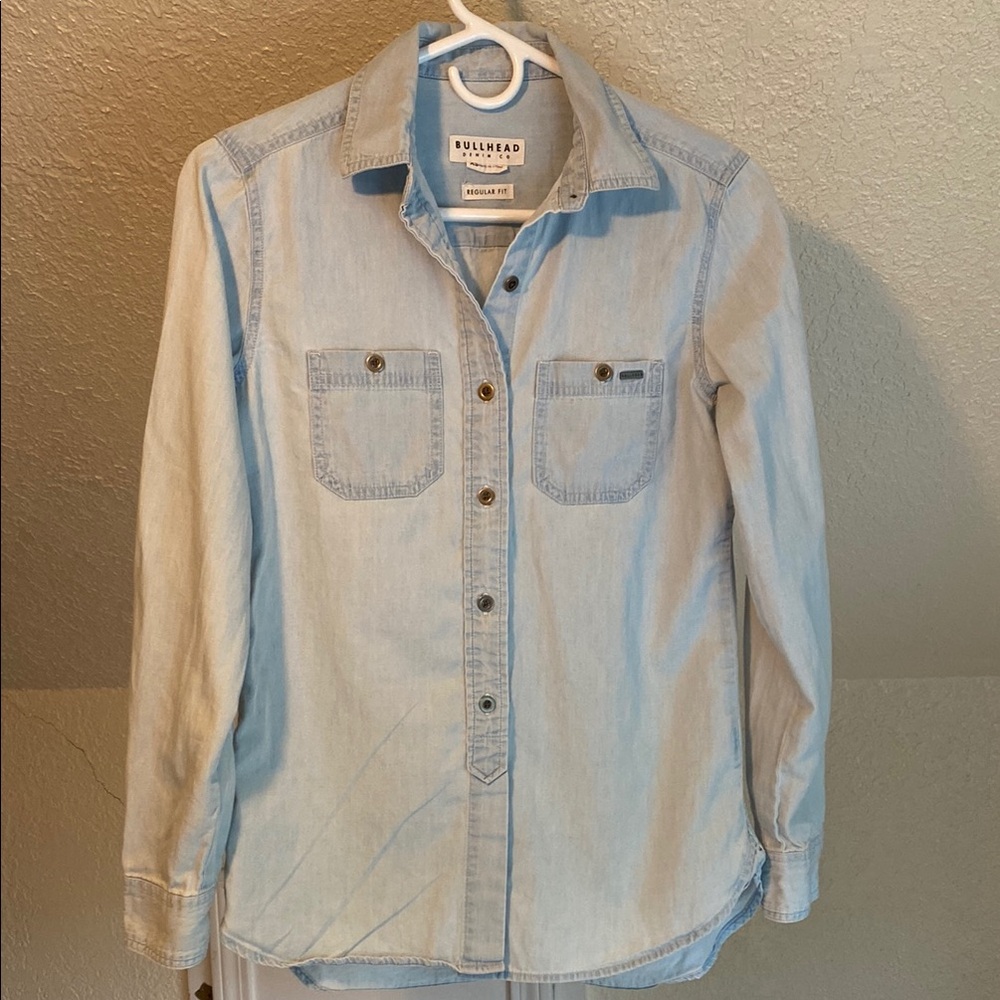 Bullhead Denim Company women’s button up shirt